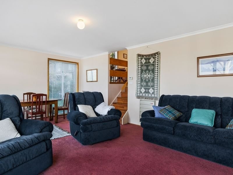 2/18 Chadwick Court, West Hobart TAS 7000