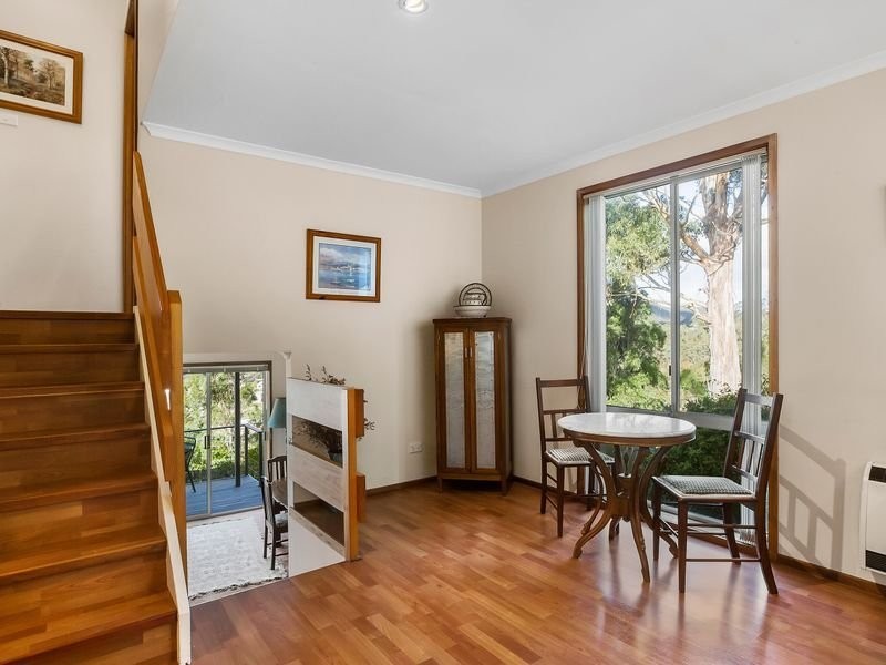 2/18 Chadwick Court, West Hobart TAS 7000