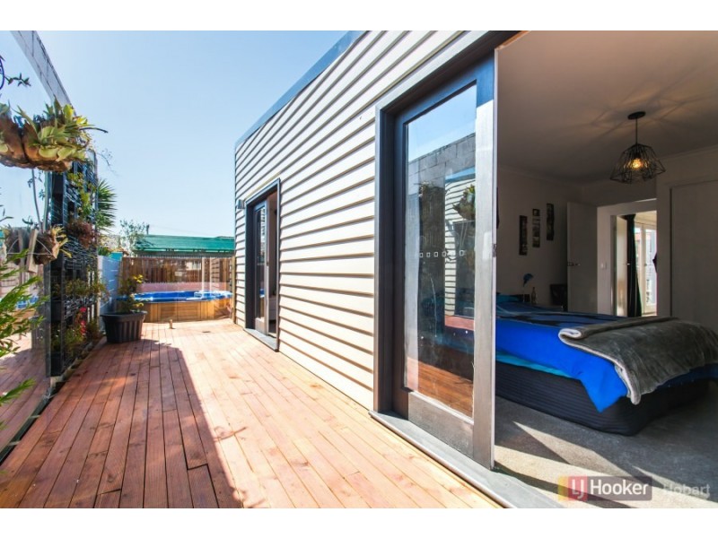 9 Aragoon Street, Lauderdale TAS 7021