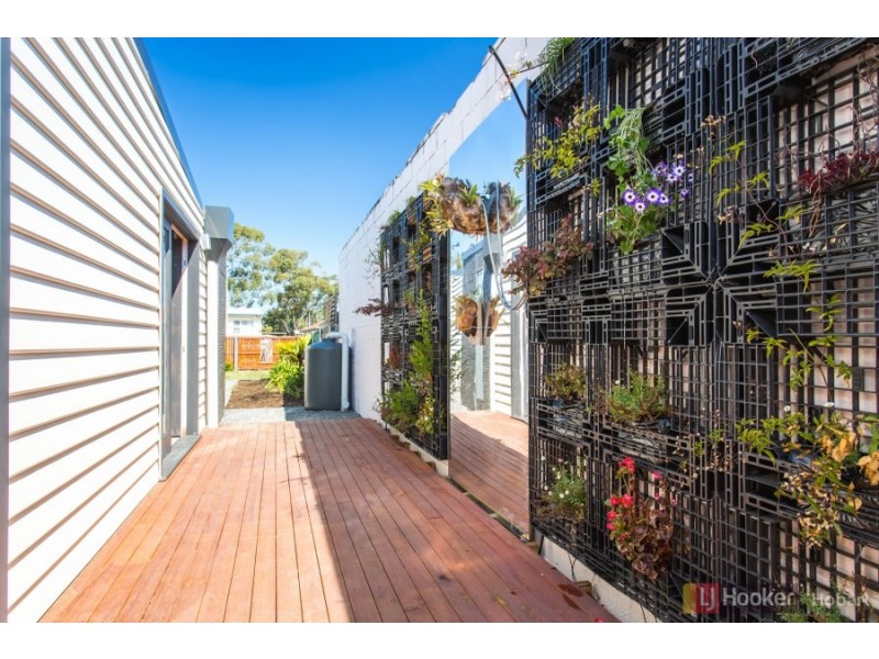 9 Aragoon Street, Lauderdale TAS 7021