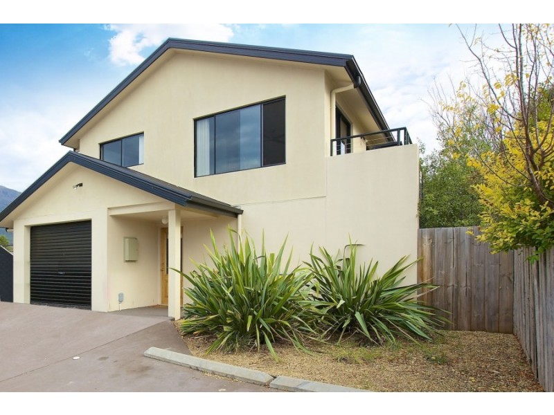 2/8 Kaleno Place, Glenorchy TAS 7010