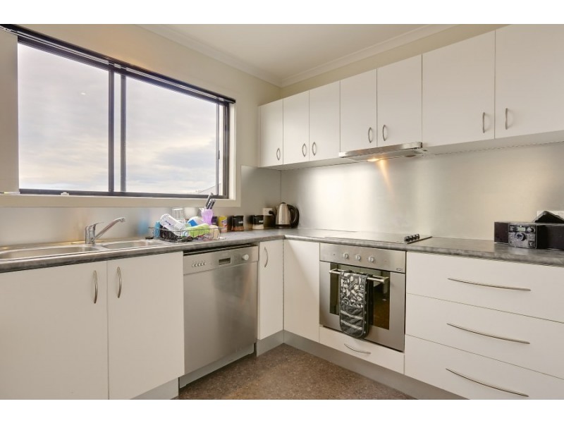2/8 Kaleno Place, Glenorchy TAS 7010