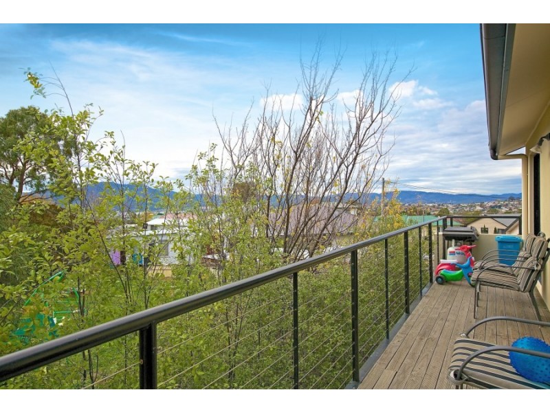 2/8 Kaleno Place, Glenorchy TAS 7010
