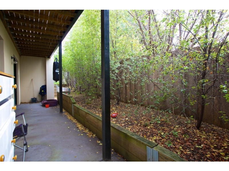 2/8 Kaleno Place, Glenorchy TAS 7010