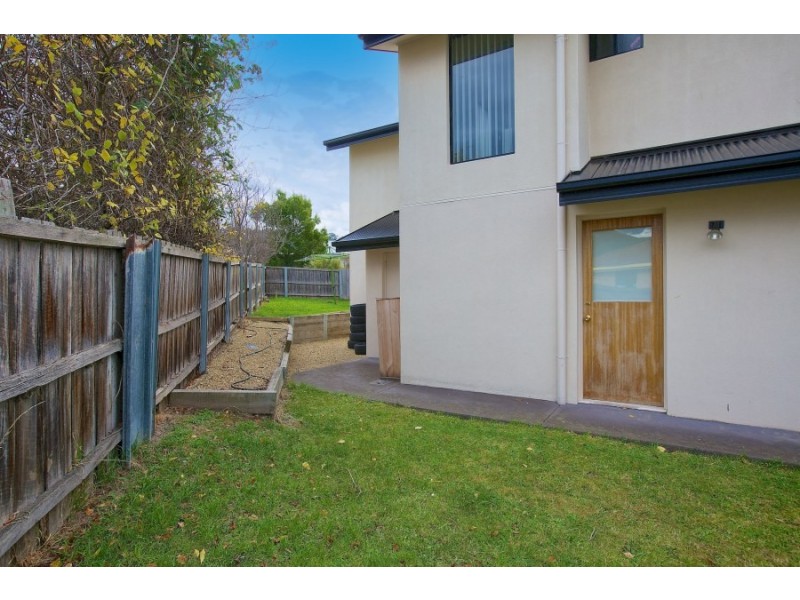 2/8 Kaleno Place, Glenorchy TAS 7010