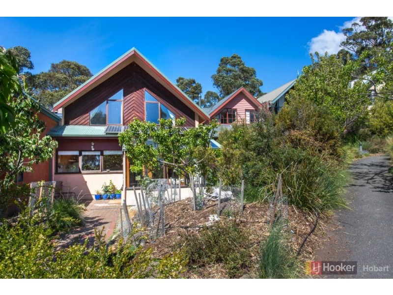 10/12 Saunders Crescent, South Hobart TAS 7004