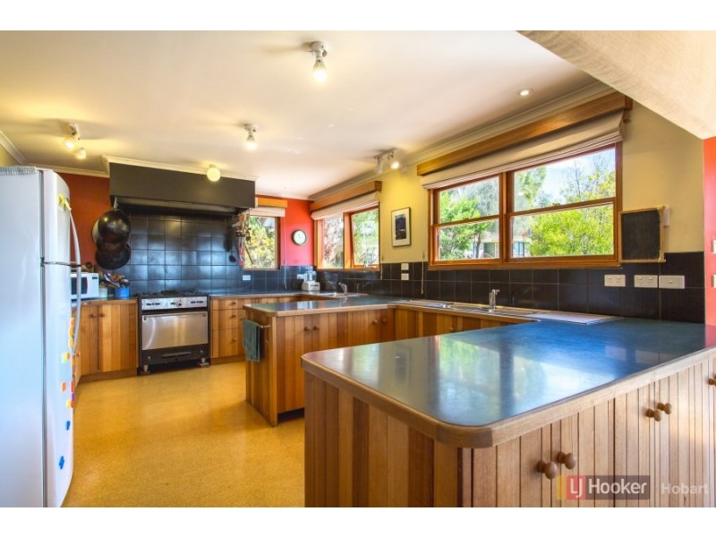 10/12 Saunders Crescent, South Hobart TAS 7004