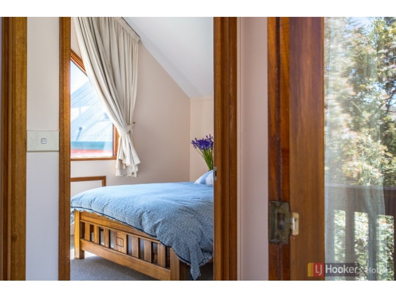 10/12 Saunders Crescent, South Hobart TAS 7004