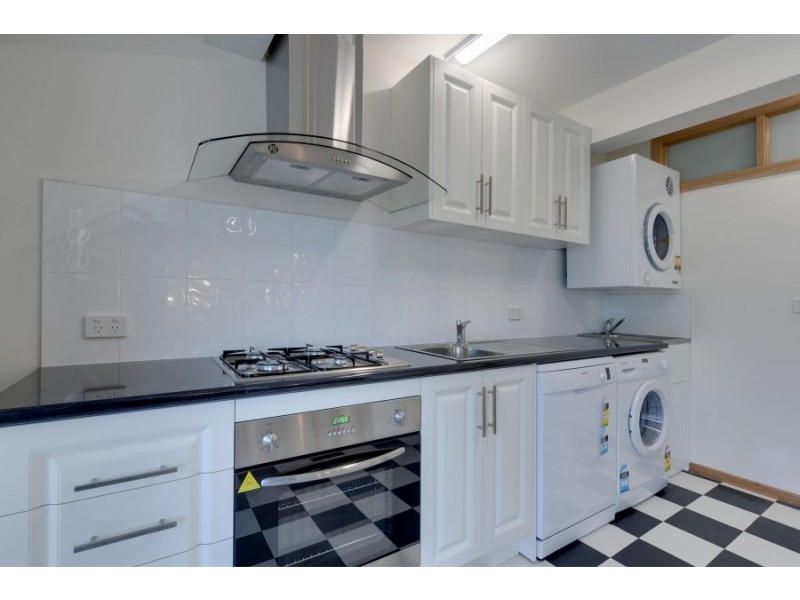 9 Waimea Avenue, Sandy Bay TAS 7005