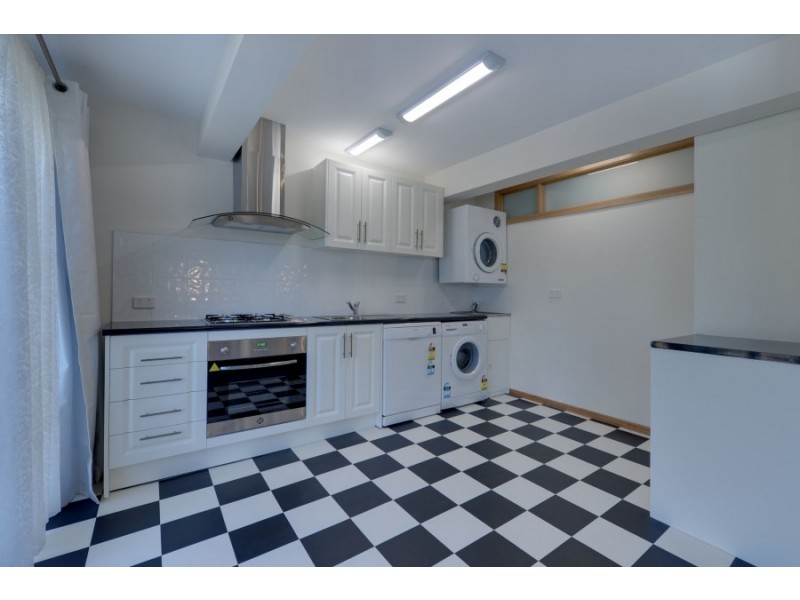 9 Waimea Avenue, Sandy Bay TAS 7005