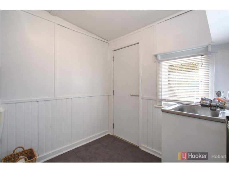46 North Terrace, Lauderdale TAS 7021
