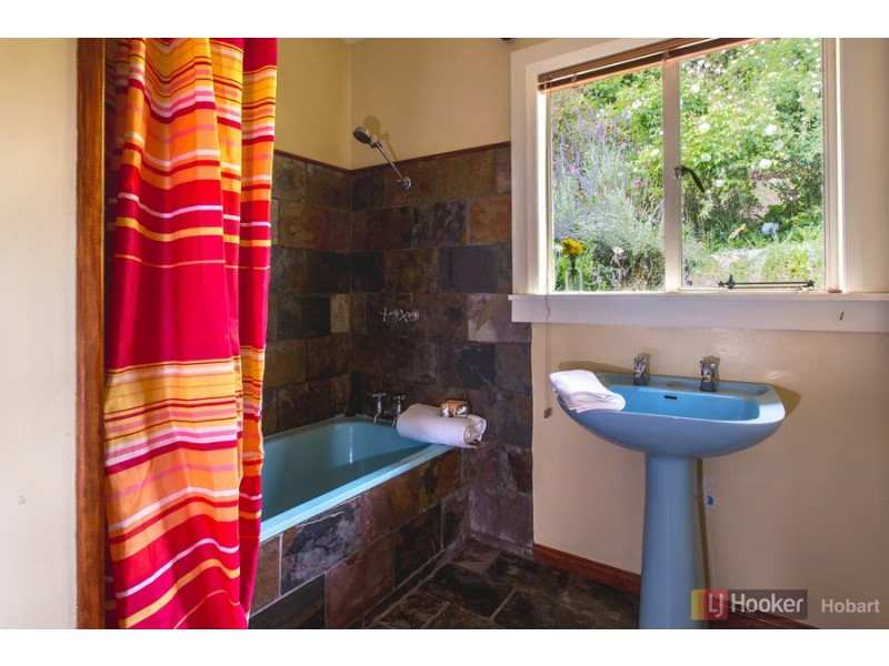 402 Huon Road, South Hobart TAS 7004