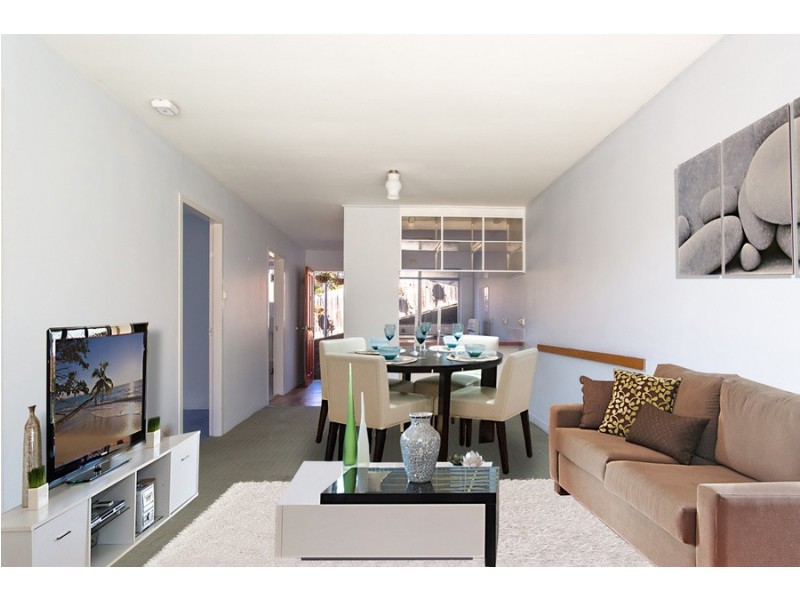 4/8 Wallace Avenue, Lenah Valley TAS 7008