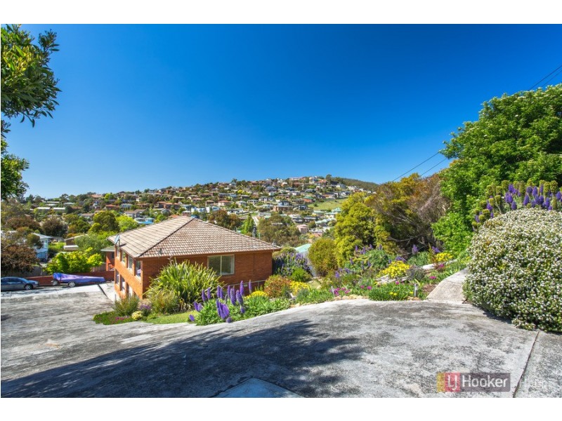 4/8 Wallace Avenue, Lenah Valley TAS 7008
