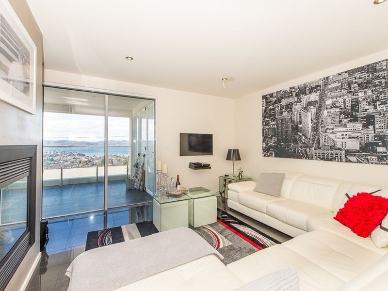 1/28 REYNOLDS COURT, Dynnyrne TAS 7005