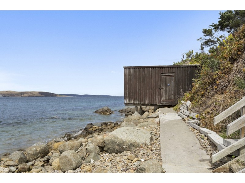 712 Sandy Bay Road, Sandy Bay TAS 7005