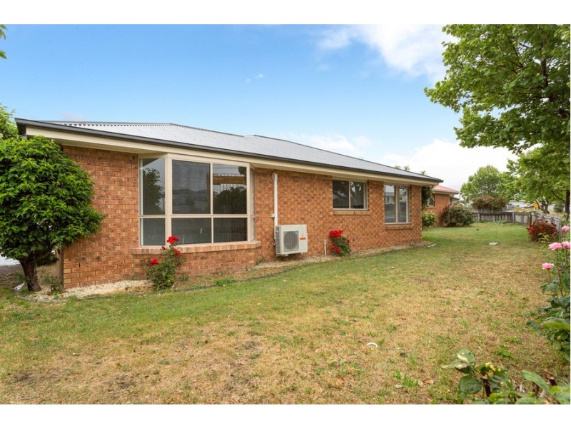 1/15 Laguna Place, Derwent Park TAS 7009