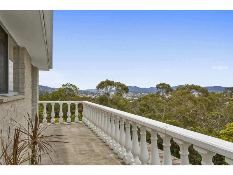 7 Sunvale Avenue, Sandy Bay TAS 7005