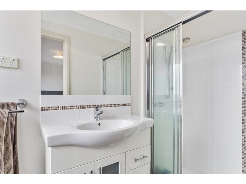 1 Myuna Road, Blackmans Bay TAS 7052