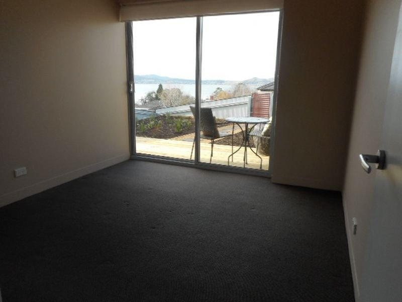 2/7 Shepherd Street, Sandy Bay TAS 7005