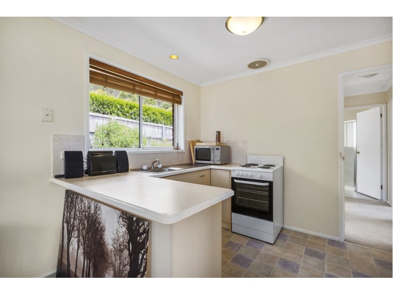 2/18 Longley Court, Glenorchy TAS 7010