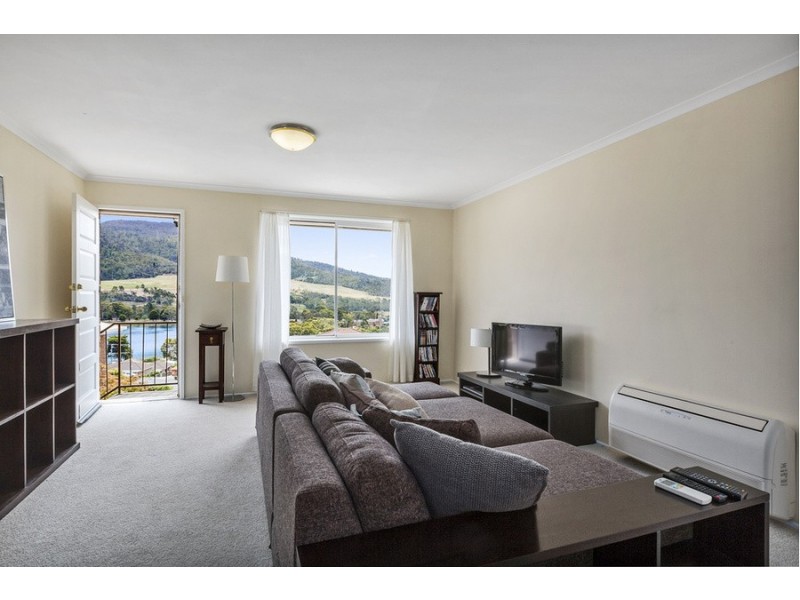 2/18 Longley Court, Glenorchy TAS 7010
