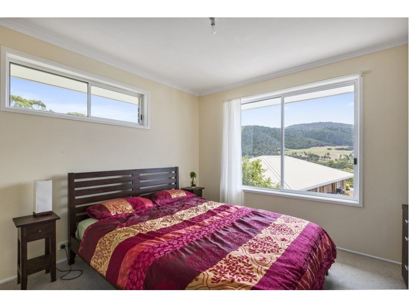 2/18 Longley Court, Glenorchy TAS 7010