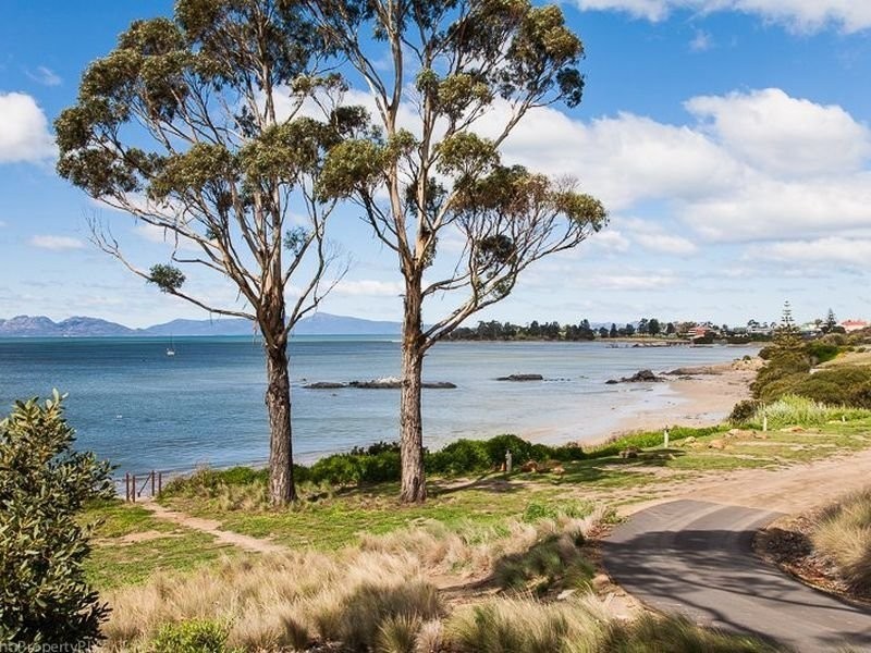 14 Franklin Street, Swansea TAS 7190