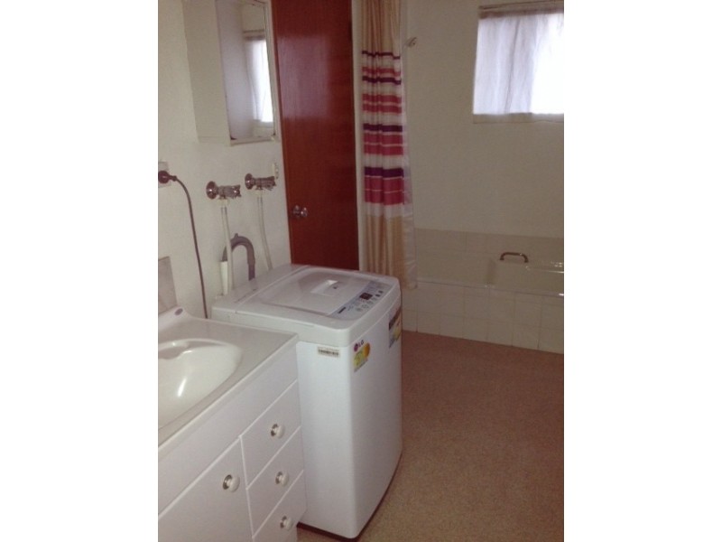 2/50 Beddome Street, Sandy Bay TAS 7005