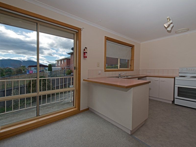 2/56 Lennox Avenue, Lutana TAS 7009