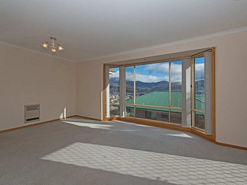 2/56 Lennox Avenue, Lutana TAS 7009