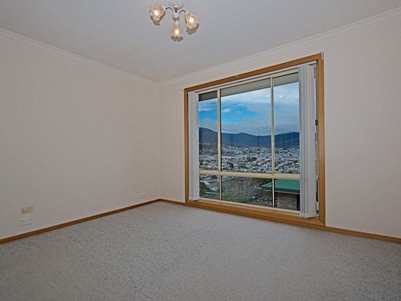 2/56 Lennox Avenue, Lutana TAS 7009