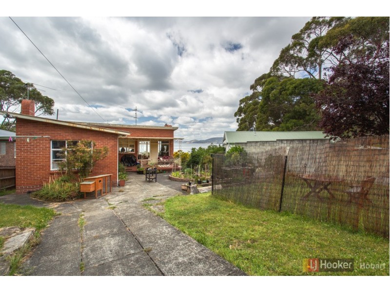 37 Hinsby Road, Taroona TAS 7053