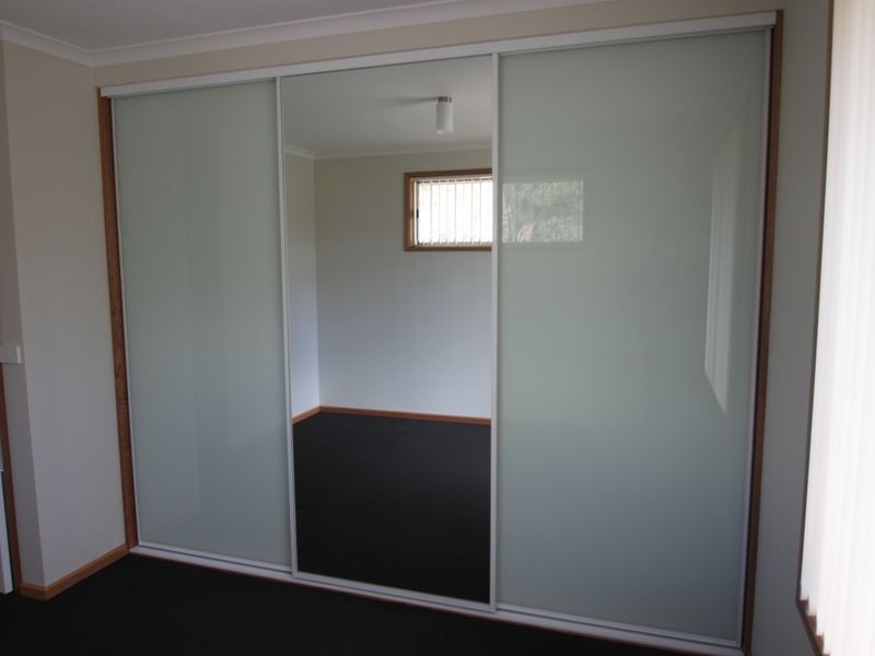 2/25 Spring Street, Claremont TAS 7011