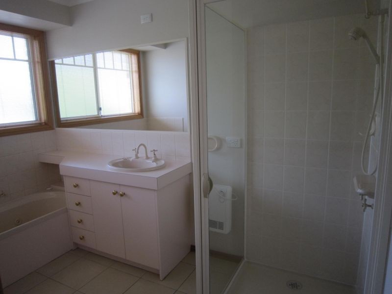 2/20 Minno Street, Howrah TAS 7018