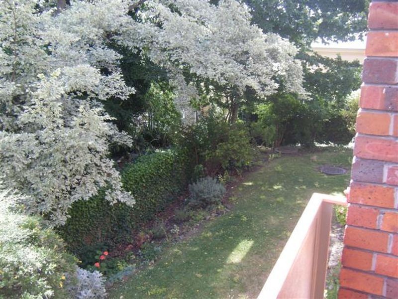 6/15 Greenlands Avenue, Sandy Bay TAS 7005