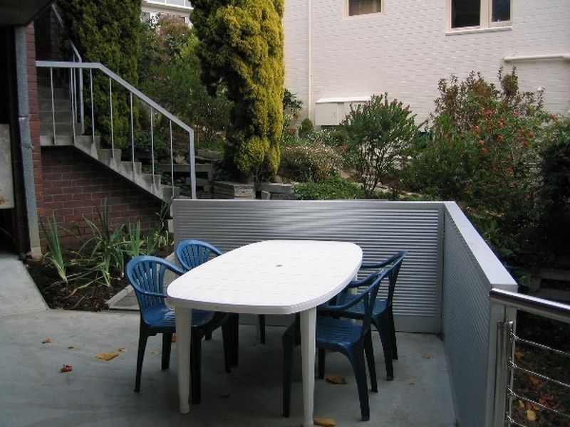 2/50 BEDDOME STREET, Sandy Bay TAS 7005