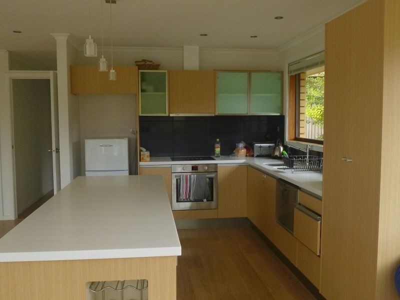 103 Karoola Road, Lindisfarne TAS 7015