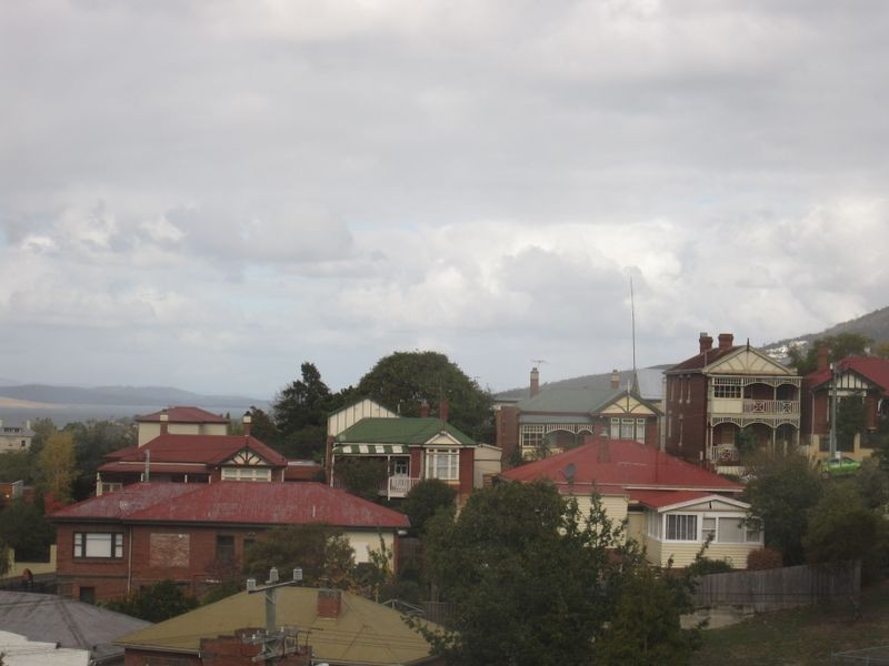 1/274a BATHURST STREET, West Hobart TAS 7000