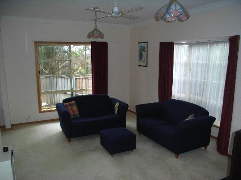 2/38 RUTH DRIVE, Lenah Valley TAS 7008