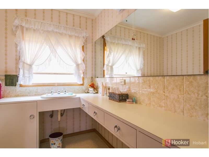 18 Wakehurst Road, Austins Ferry TAS 7011