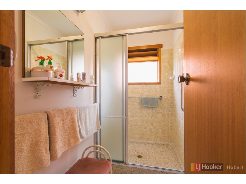 18 Wakehurst Road, Austins Ferry TAS 7011