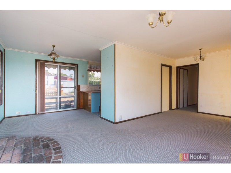 18 Burtonia Street, Rokeby TAS 7019