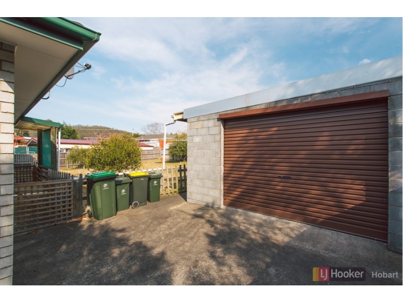 18 Burtonia Street, Rokeby TAS 7019