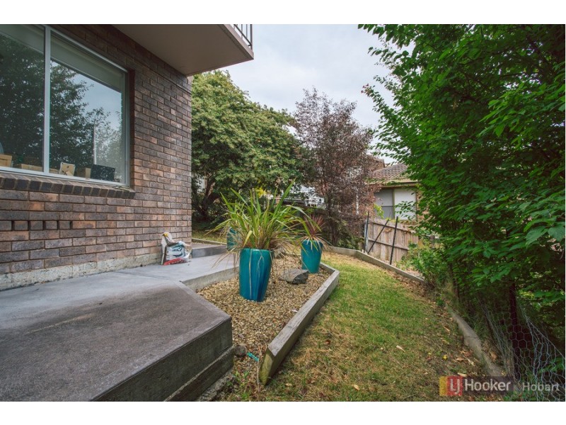 8/311 Churchill Avenue, Sandy Bay TAS 7005