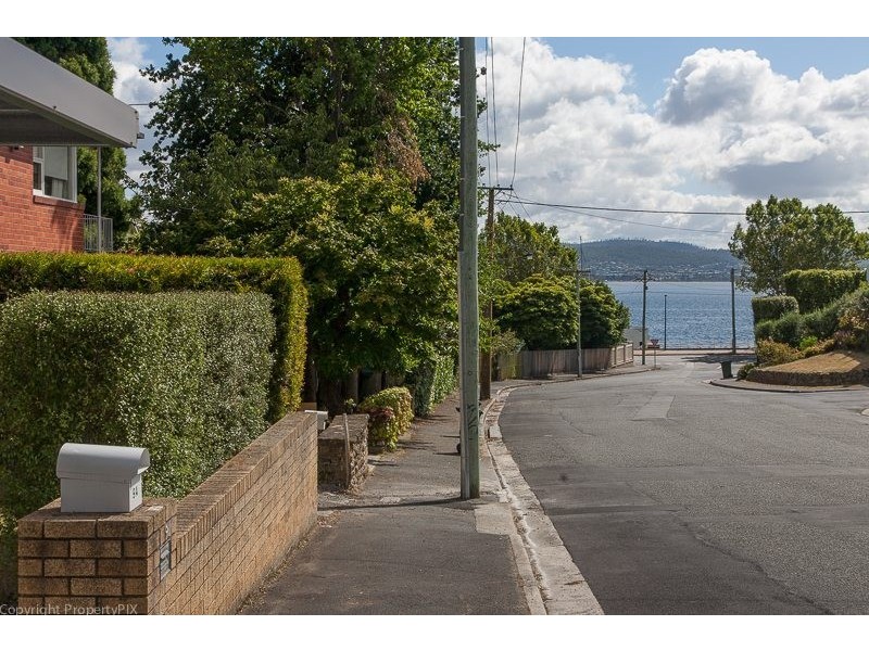 1/9 Waimea Avenue, Sandy Bay TAS 7005
