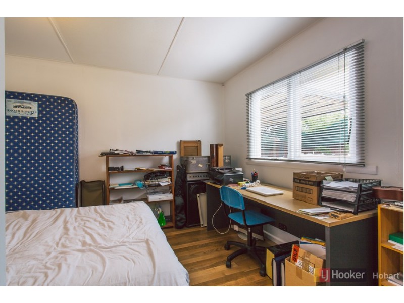 14 First Avenue, Midway Point TAS 7171