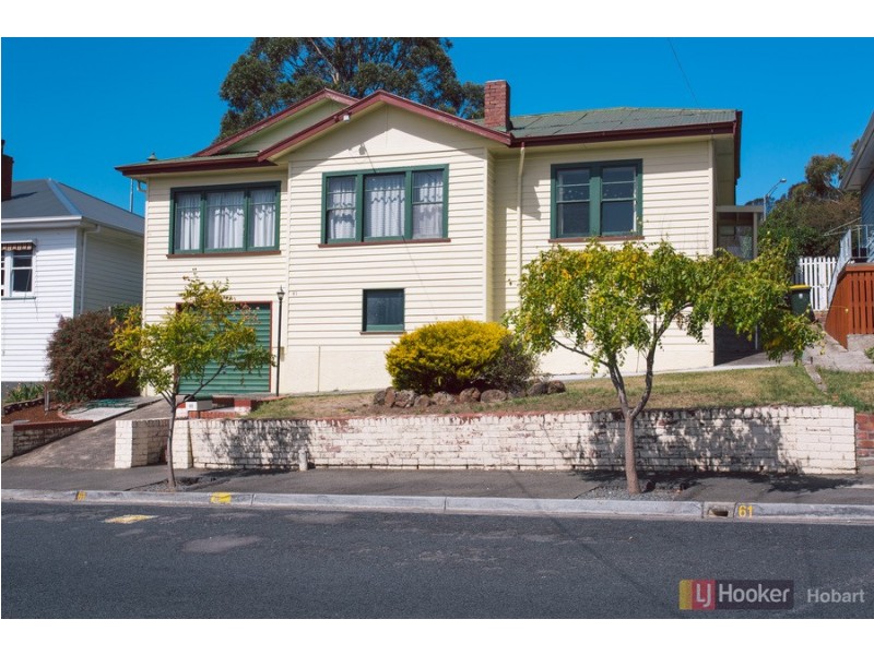 61 Oldham Avenue, New Town TAS 7008