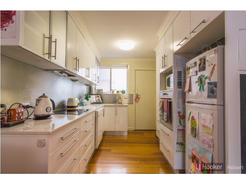 16 Ninabah Street, Howrah TAS 7018