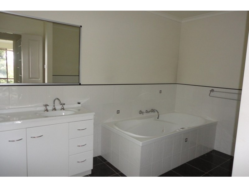 64 Fisher Avenue, Sandy Bay TAS 7005